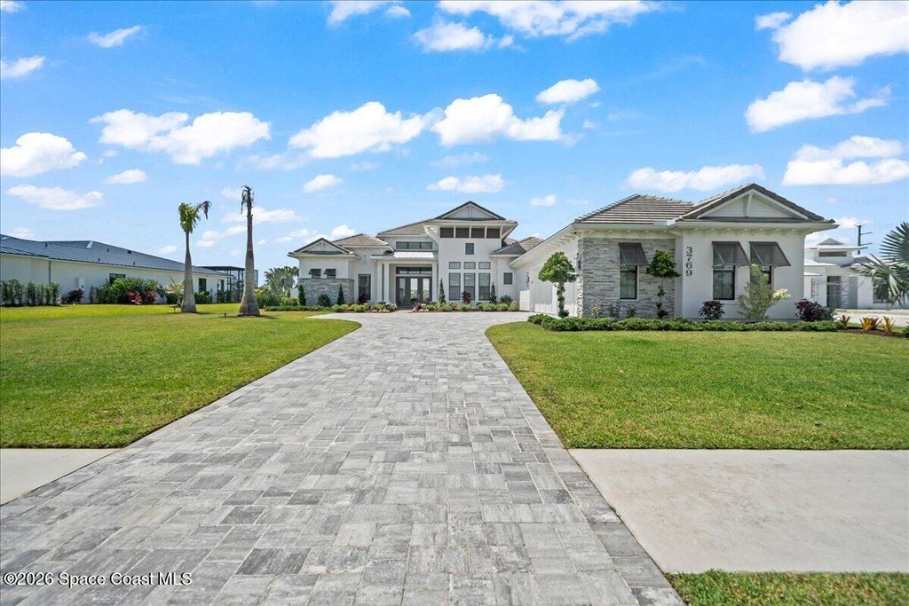 3769 Lake Adelaide Place, Rockledge, FL 32955