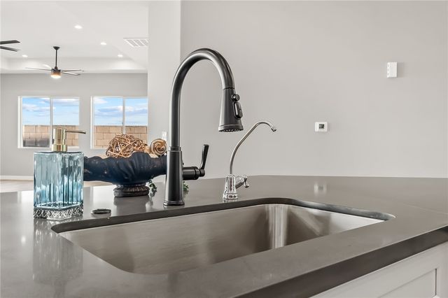 2345 Raven Court, Bullhead City, AZ 86442