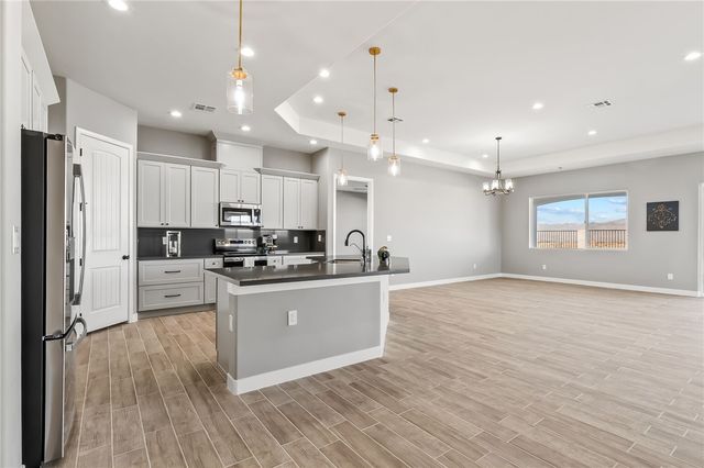 2345 Raven Court, Bullhead City, AZ 86442