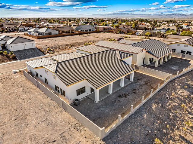 2345 Raven Court, Bullhead City, AZ 86442