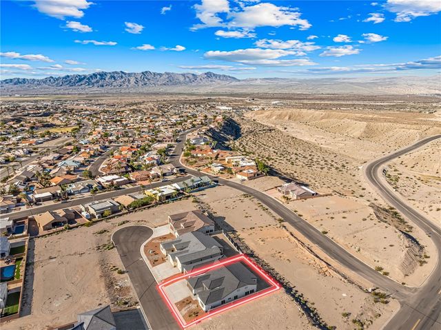 2345 Raven Court, Bullhead City, AZ 86442