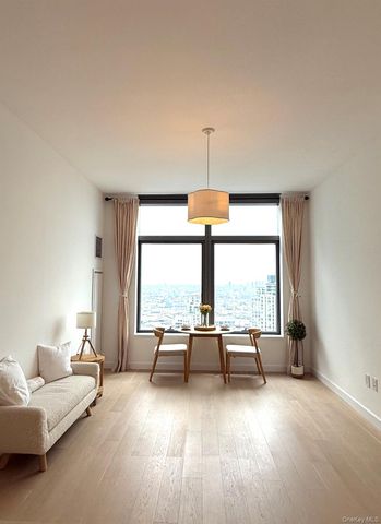 3 Court Square 4610, Long Island City, NY 11101