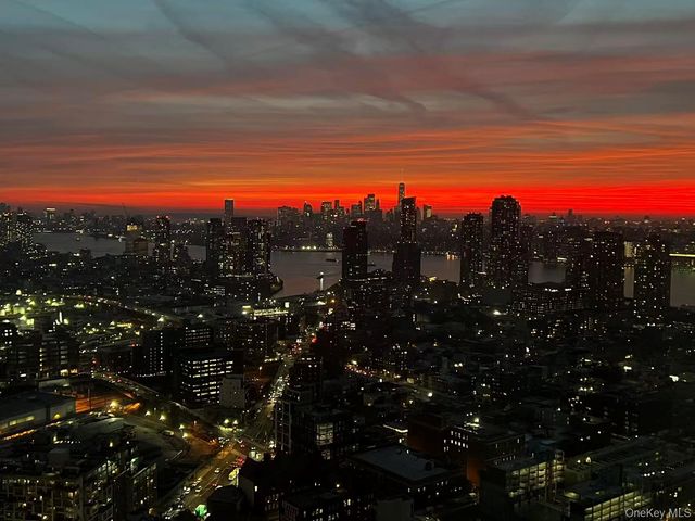 3 Court Square 4610, Long Island City, NY 11101