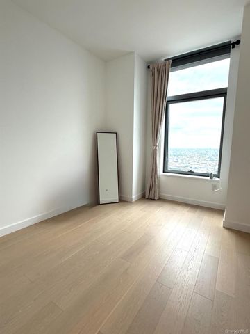 3 Court Square 4610, Long Island City, NY 11101
