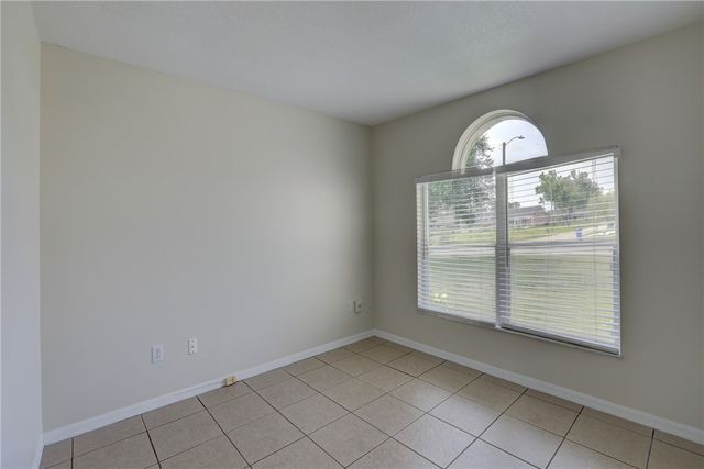 980 Dolphin Avenue, Sebastian, FL 32958