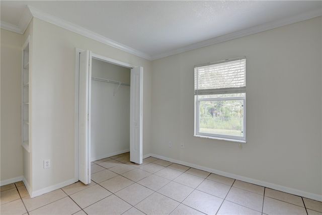 980 Dolphin Avenue, Sebastian, FL 32958