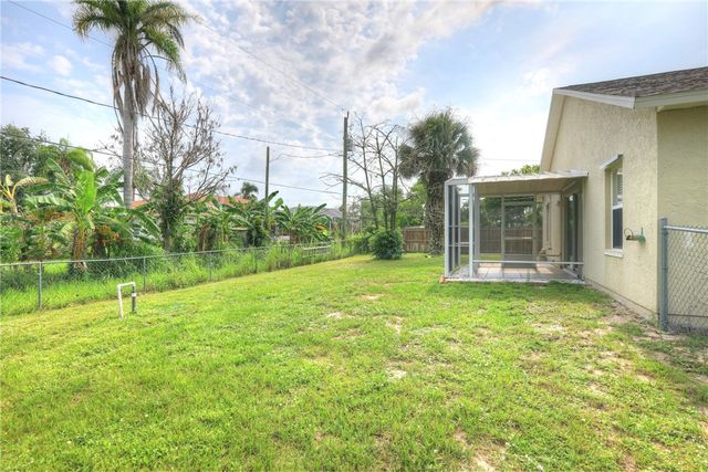 980 Dolphin Avenue, Sebastian, FL 32958