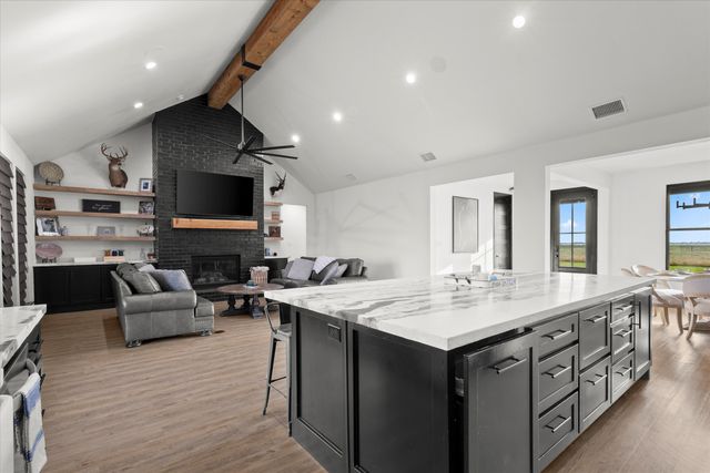 6213 N C R 1500, Shallowater, TX 79363