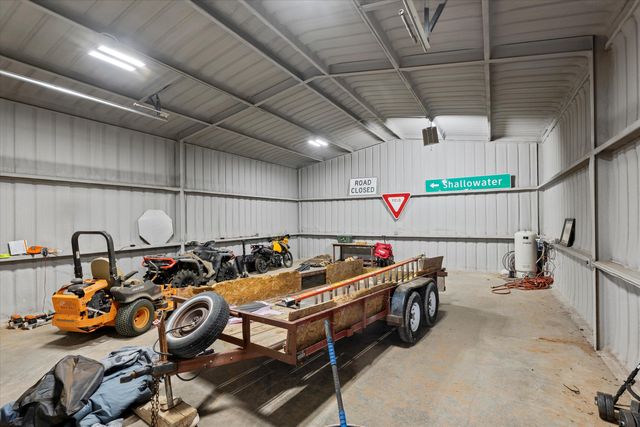 6213 N C R 1500, Shallowater, TX 79363