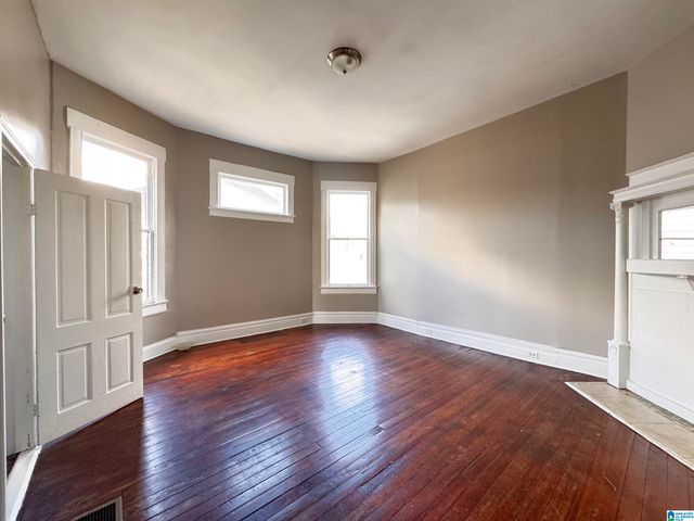 1626 BERKLEY AVENUE, Bessemer, AL 35020