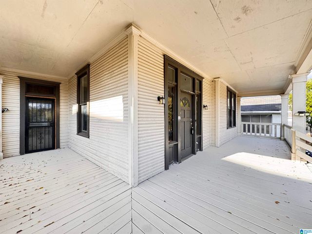 1626 BERKLEY AVENUE, Bessemer, AL 35020