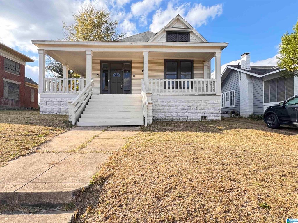 1626 BERKLEY AVENUE, Bessemer, AL 35020