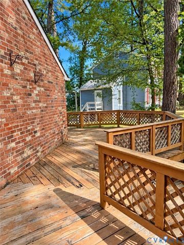 8636 Shadymist Dr, North Chesterfield, VA 23235