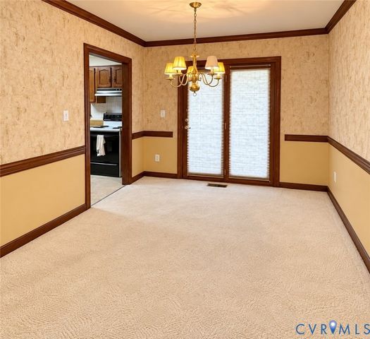8636 Shadymist Dr, North Chesterfield, VA 23235