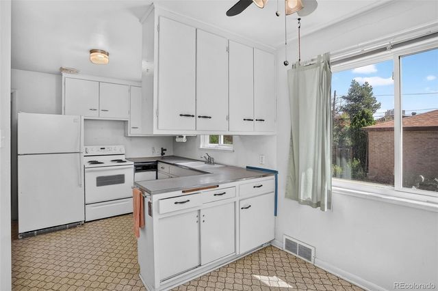 1520 S Corona Street, Denver, CO 80210