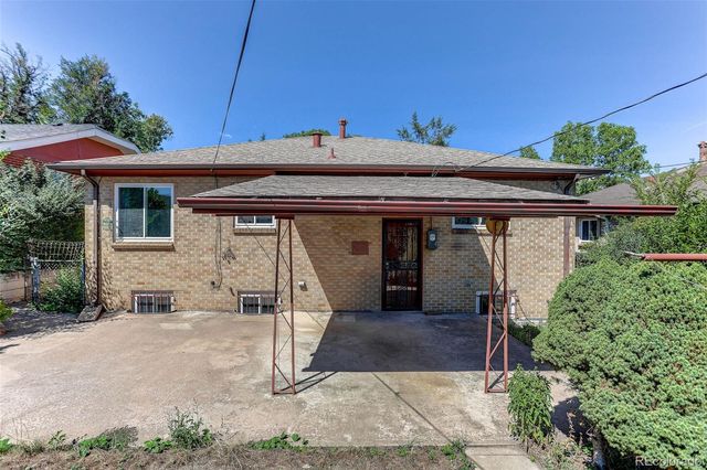 1520 S Corona Street, Denver, CO 80210