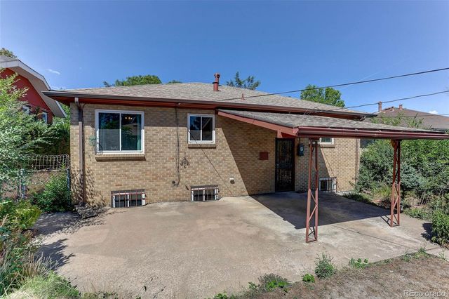1520 S Corona Street, Denver, CO 80210