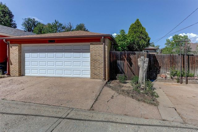 1520 S Corona Street, Denver, CO 80210
