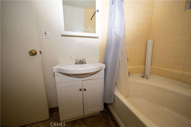 6973 Mission, 29 Palms, CA 92277