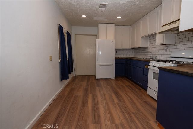 6973 Mission, 29 Palms, CA 92277