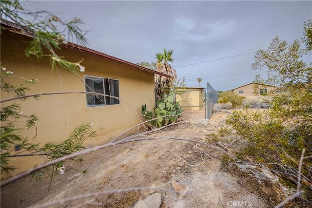 6973 Mission, 29 Palms, CA 92277