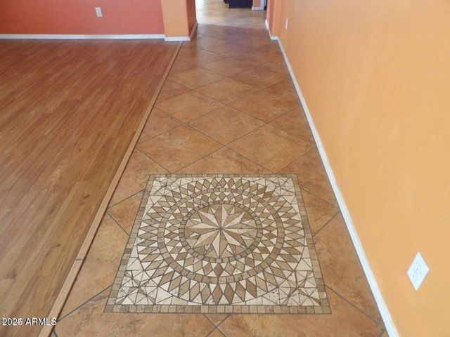 8221 W PAPAGO Street, Phoenix, AZ 85043