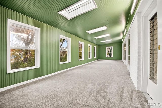 10067 Springwood Drive, Ladue, MO 63124