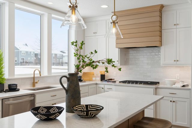 5522 Scenic Loop Run, Victoria, MN 55386