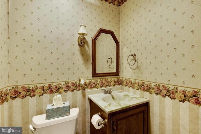 1544 DUFF LAND DR, Landisville, PA 17538