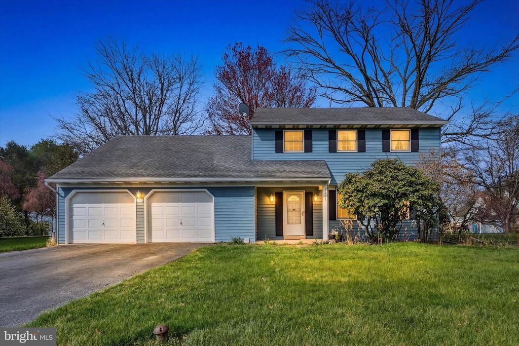 1544 DUFF LAND DR, Landisville, PA 17538
