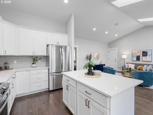 7071 Ne 17TH Ave, Portland, OR 97211