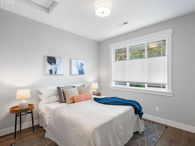 7071 Ne 17TH Ave, Portland, OR 97211