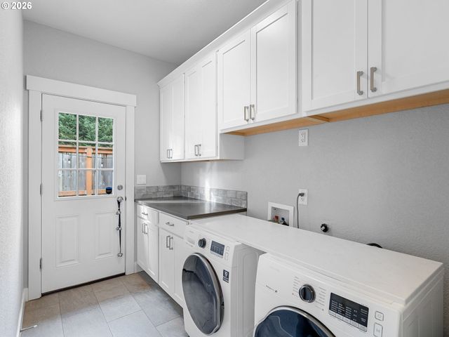 7071 Ne 17TH Ave, Portland, OR 97211