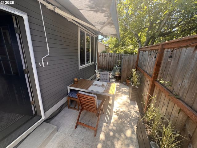 7071 Ne 17TH Ave, Portland, OR 97211