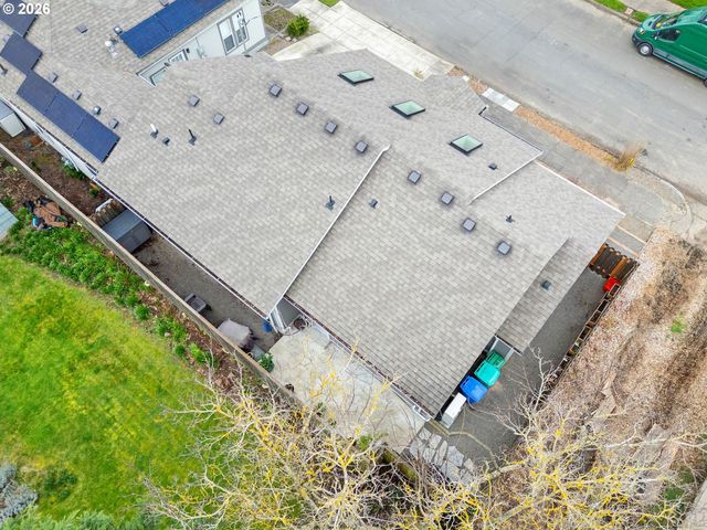 7071 Ne 17TH Ave, Portland, OR 97211