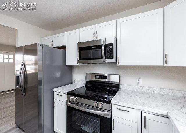 111 Easy Street, Colorado Springs, CO 80911