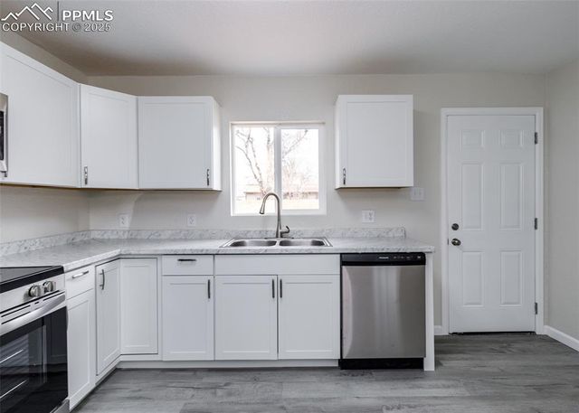 111 Easy Street, Colorado Springs, CO 80911