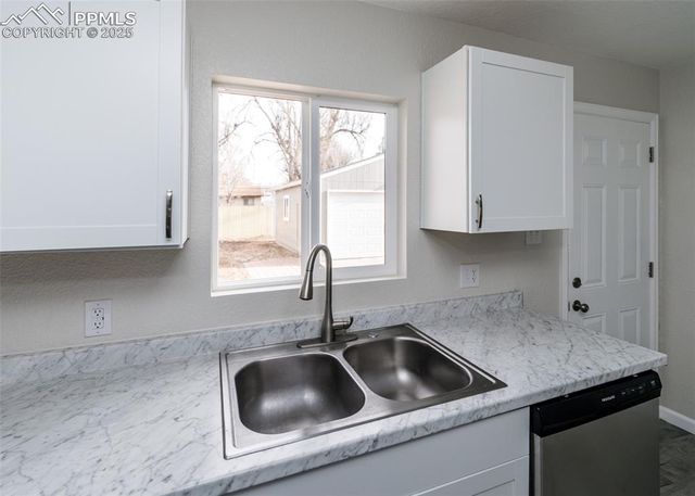 111 Easy Street, Colorado Springs, CO 80911