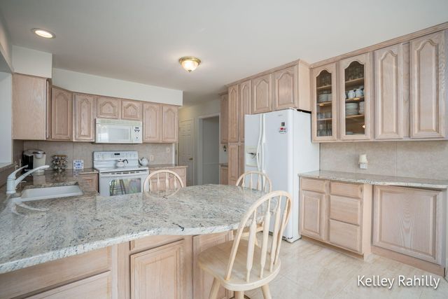 1761 Edgewood Avenue SE, Grand Rapids, MI 49506