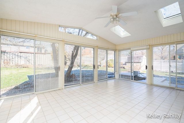 1761 Edgewood Avenue SE, Grand Rapids, MI 49506