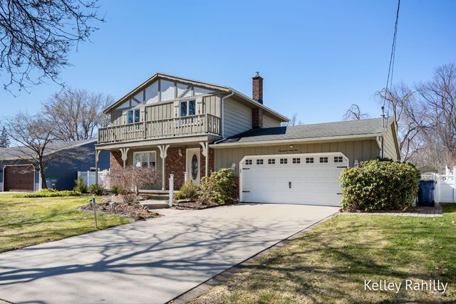 1761 Edgewood Avenue SE, Grand Rapids, MI 49506