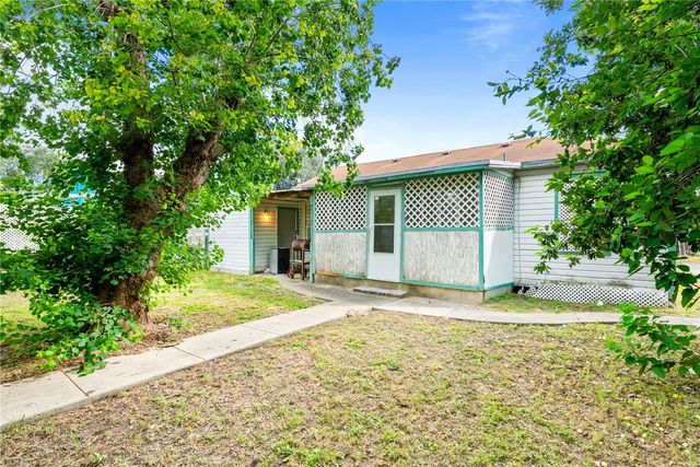 2133 Harvard St, Corpus Christi, TX 78416