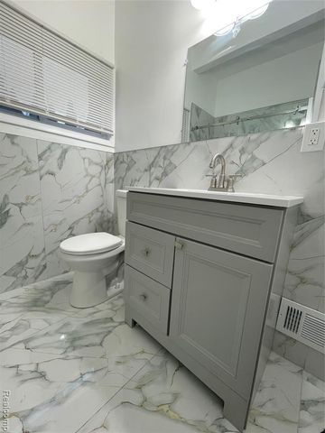 5265 Streefkerk Drive, Warren, MI 48092