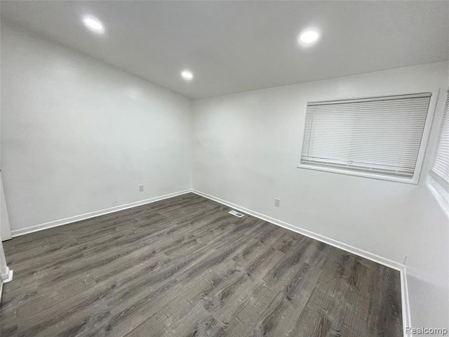 5265 Streefkerk Drive, Warren, MI 48092