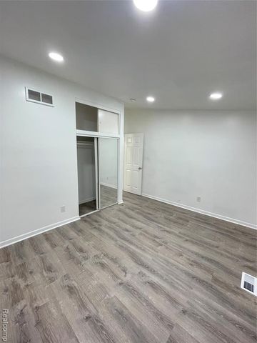 5265 Streefkerk Drive, Warren, MI 48092