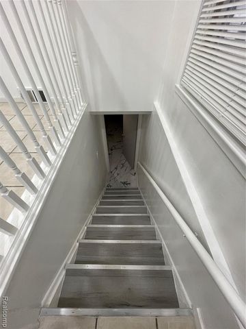 5265 Streefkerk Drive, Warren, MI 48092