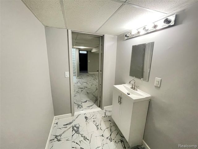 5265 Streefkerk Drive, Warren, MI 48092