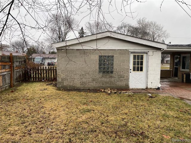 5265 Streefkerk Drive, Warren, MI 48092