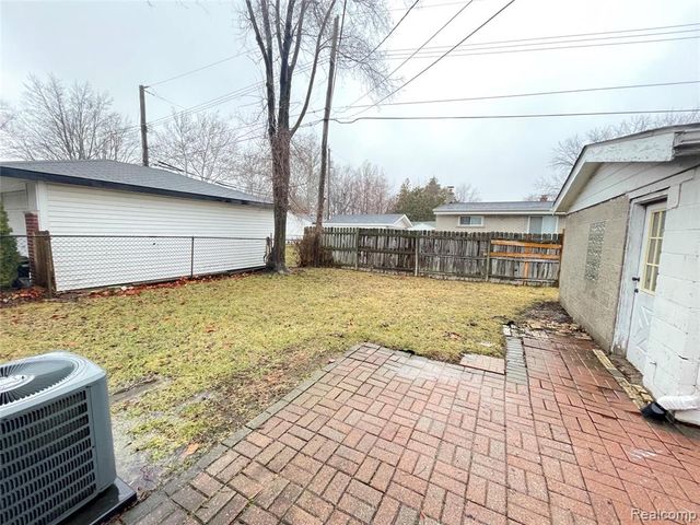 5265 Streefkerk Drive, Warren, MI 48092