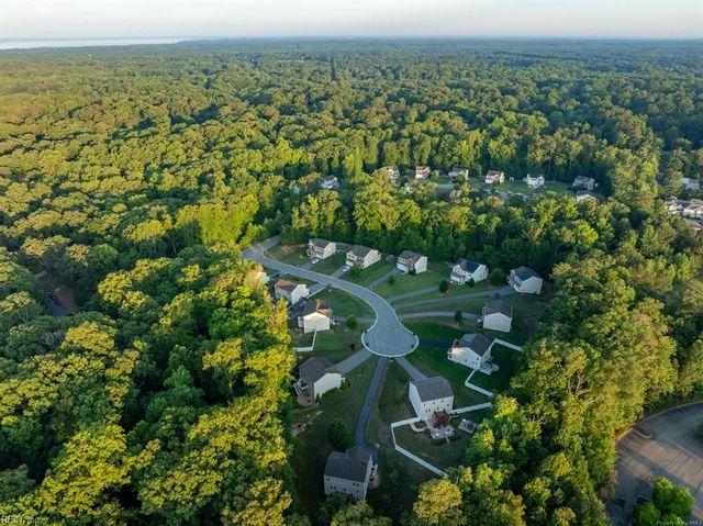 522 Collington CT, Williamsburg, VA 23188